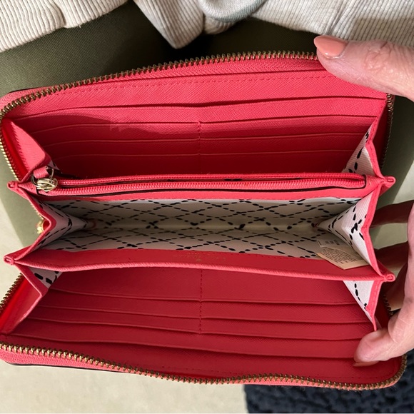 kate spade Wallet - Picture 6 of 6